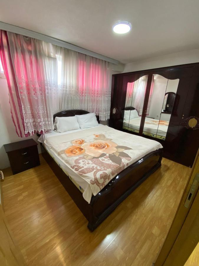 Hotel Venecia Apartments Струга Екстериор снимка